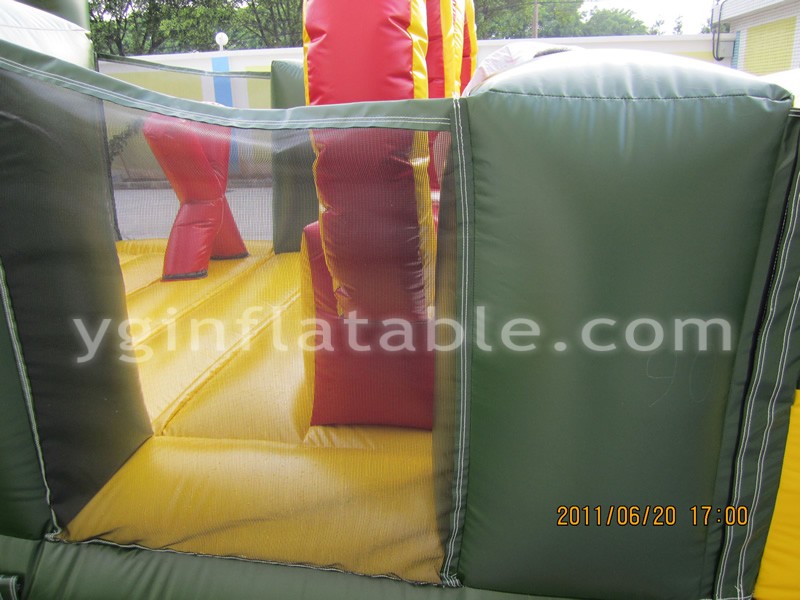 Parcours d'obstacles gonflable pour adultesGE136