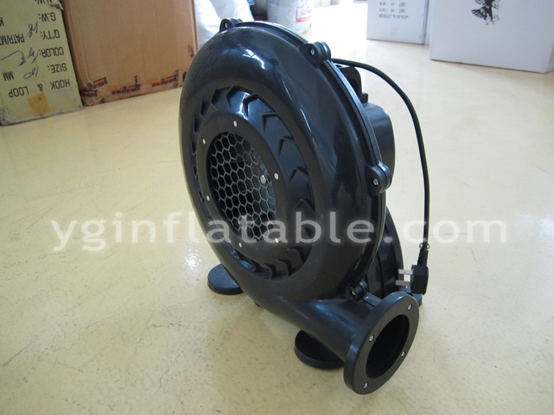 Petit ventilateur gonflable noir 250WGK034