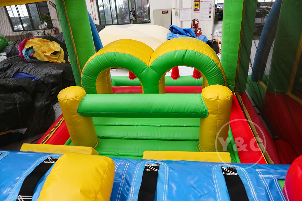 Parcours d'obstacles gonflables pour enfantsYGO68