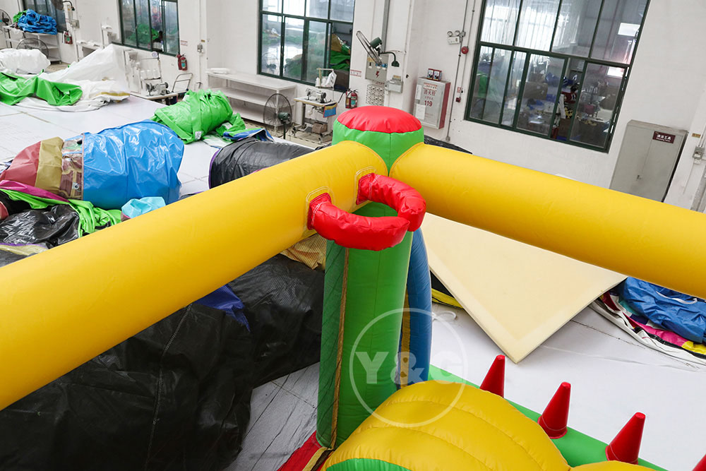 Parcours d'obstacles gonflables pour enfantsYGO68
