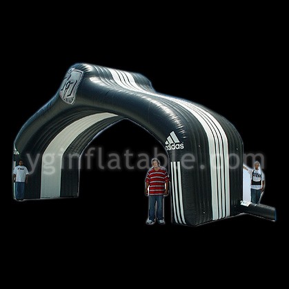 Arche gonflable personnage AdidasGA059